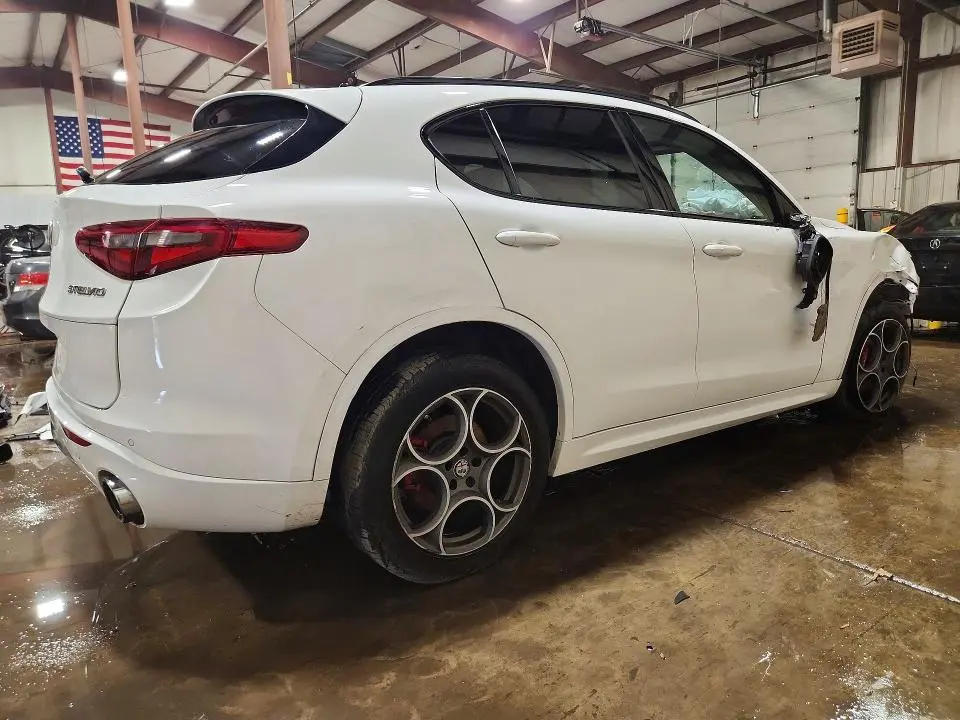 2020 ALFA ROMEO STELVIO   