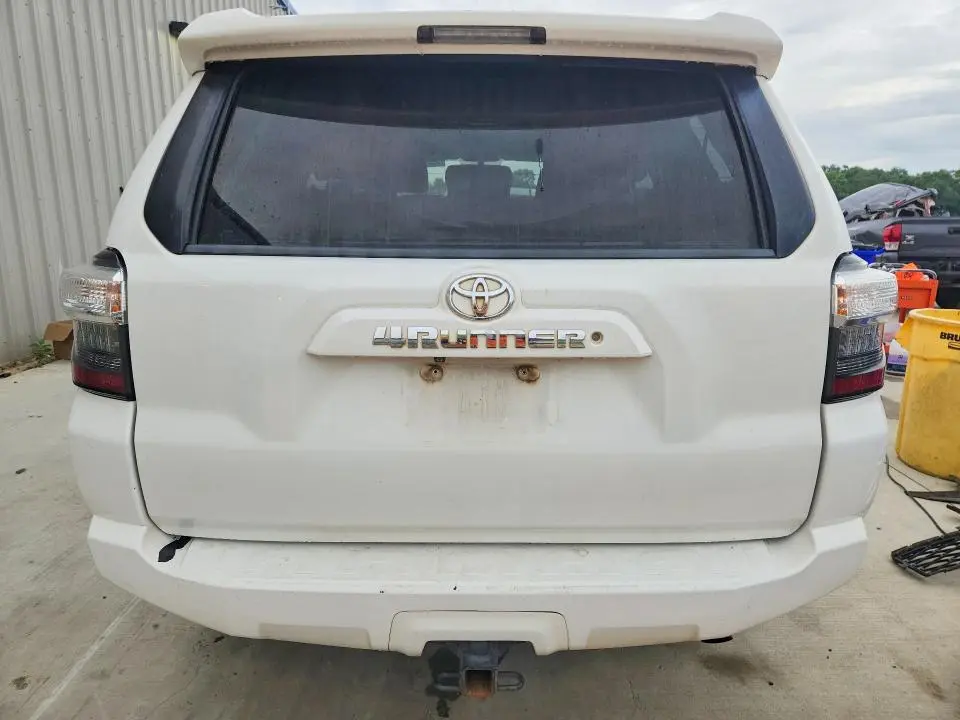 2014 TOYOTA 4RUNNER SR5  