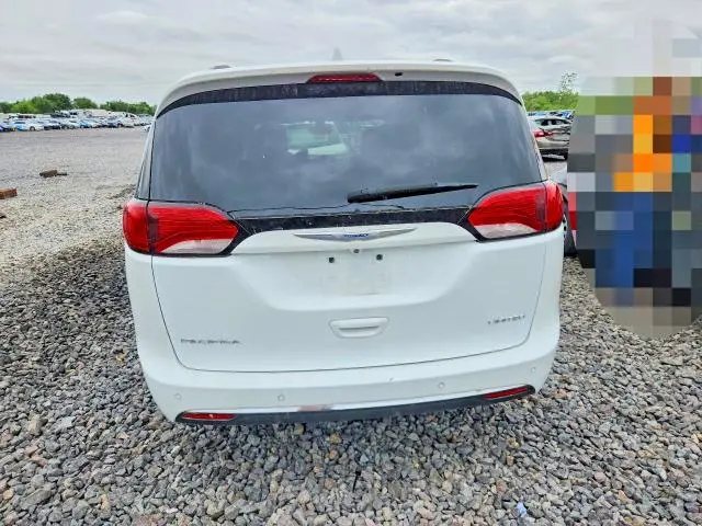 2018 CHRYSLER PACIFICA LIMITED  