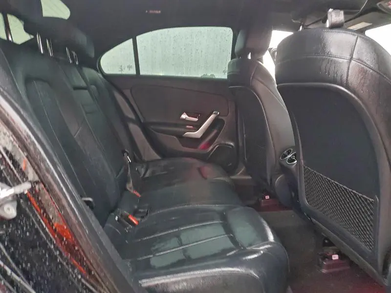 2021 MERCEDES-BENZ A 220  