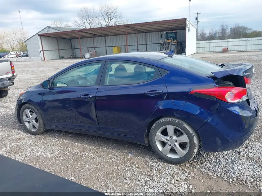 2013 HYUNDAI ELANTRA GLS
