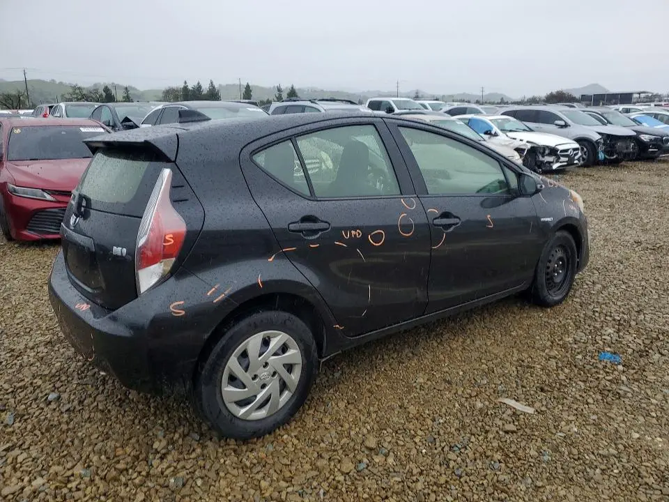 2016 TOYOTA PRIUS C ONE  