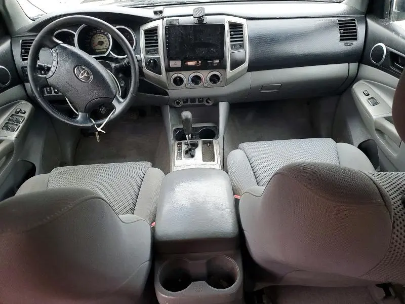 2011 TOYOTA TACOMA V6  