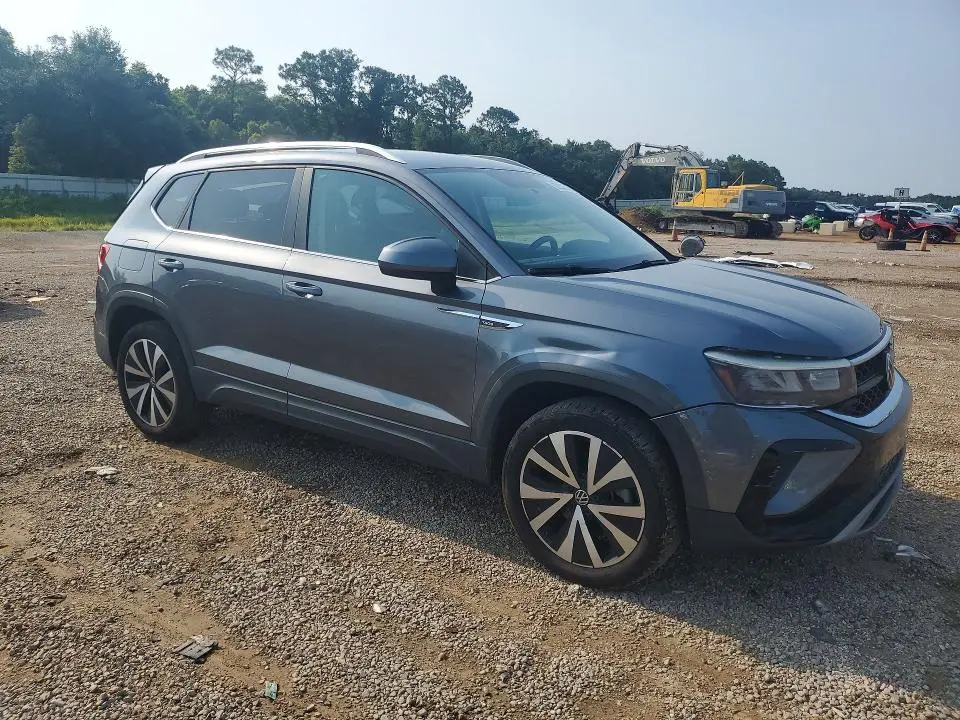 2022 VOLKSWAGEN TAOS SE  