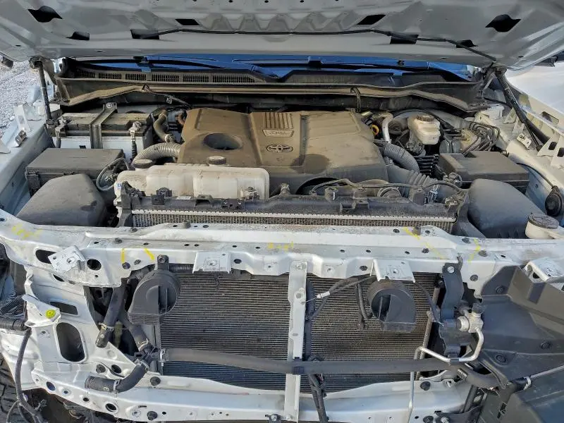 2023 TOYOTA TUNDRA CREWMAX SR  