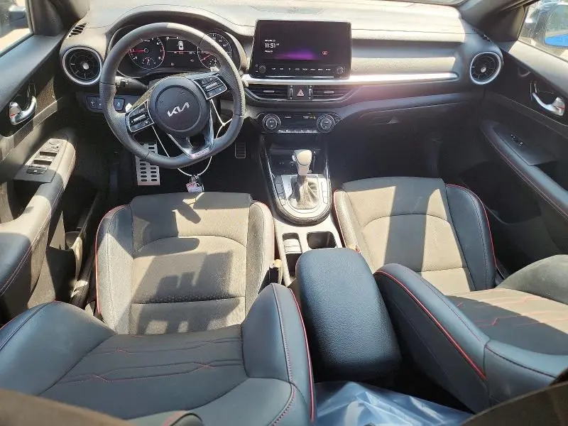 2023 KIA FORTE GT  