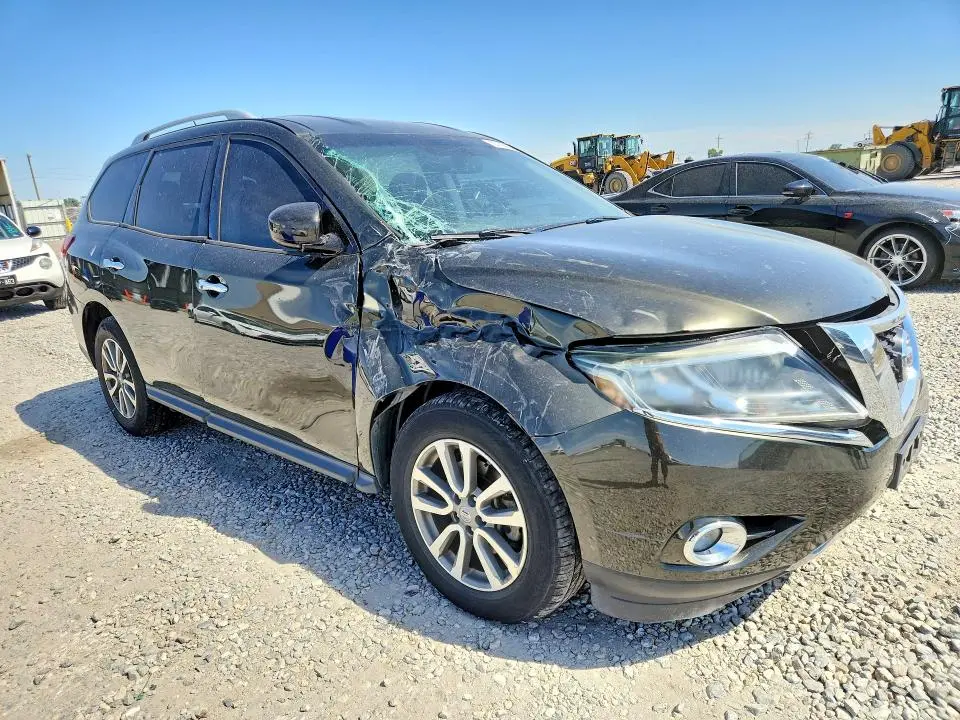 2015 NISSAN PATHFINDER SV  