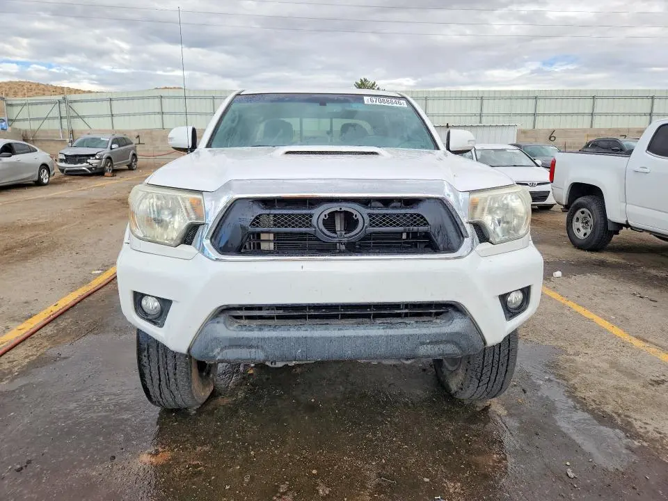 2013 TOYOTA TACOMA V6  