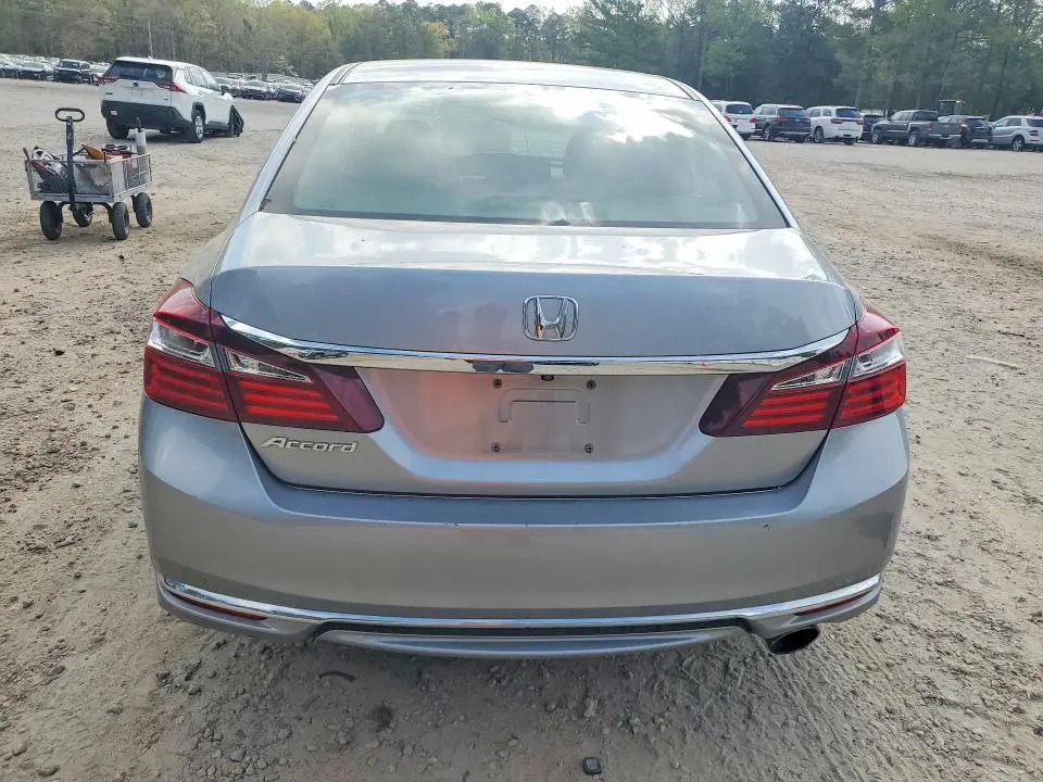 2017 HONDA ACCORD LX  