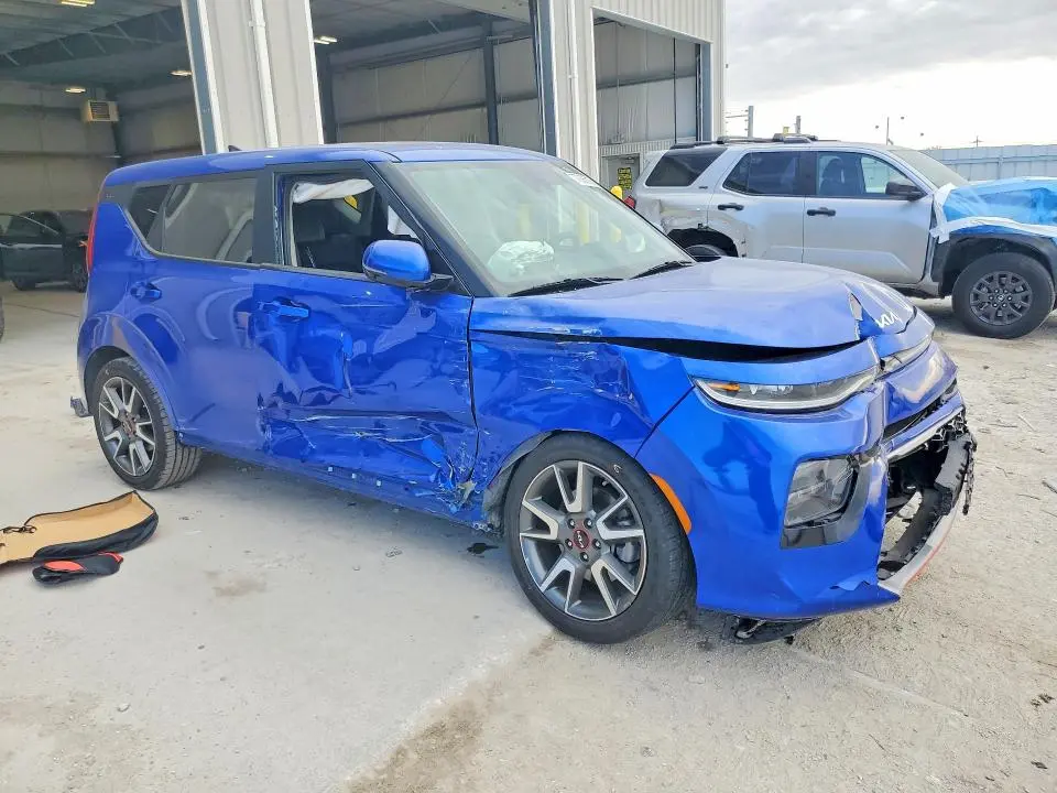 2022 KIA SOUL GT-LINE TURBO  