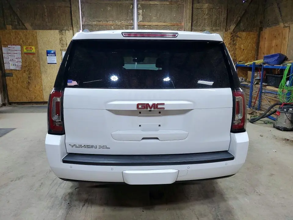 2016 GMC YUKON XL K1500 SLE  