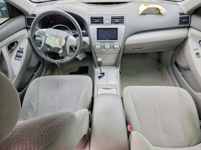 2011 TOYOTA CAMRY LE  