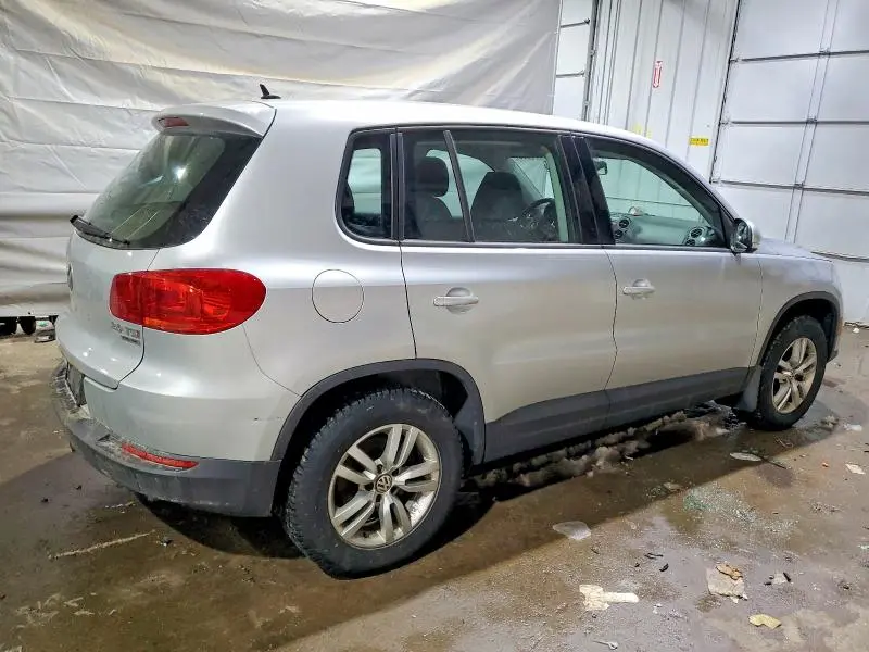 2013 VOLKSWAGEN TIGUAN S  