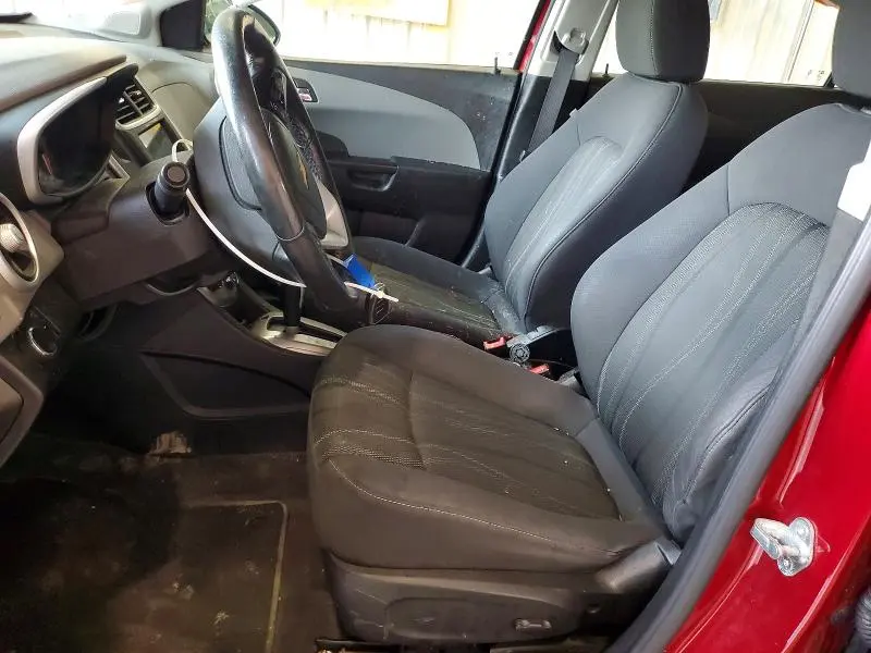 2019 CHEVROLET SONIC LT  