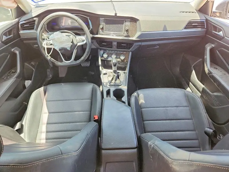 2024 VOLKSWAGEN JETTA SE  