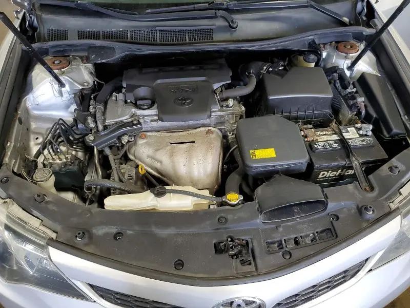 2014 TOYOTA CAMRY SE  
