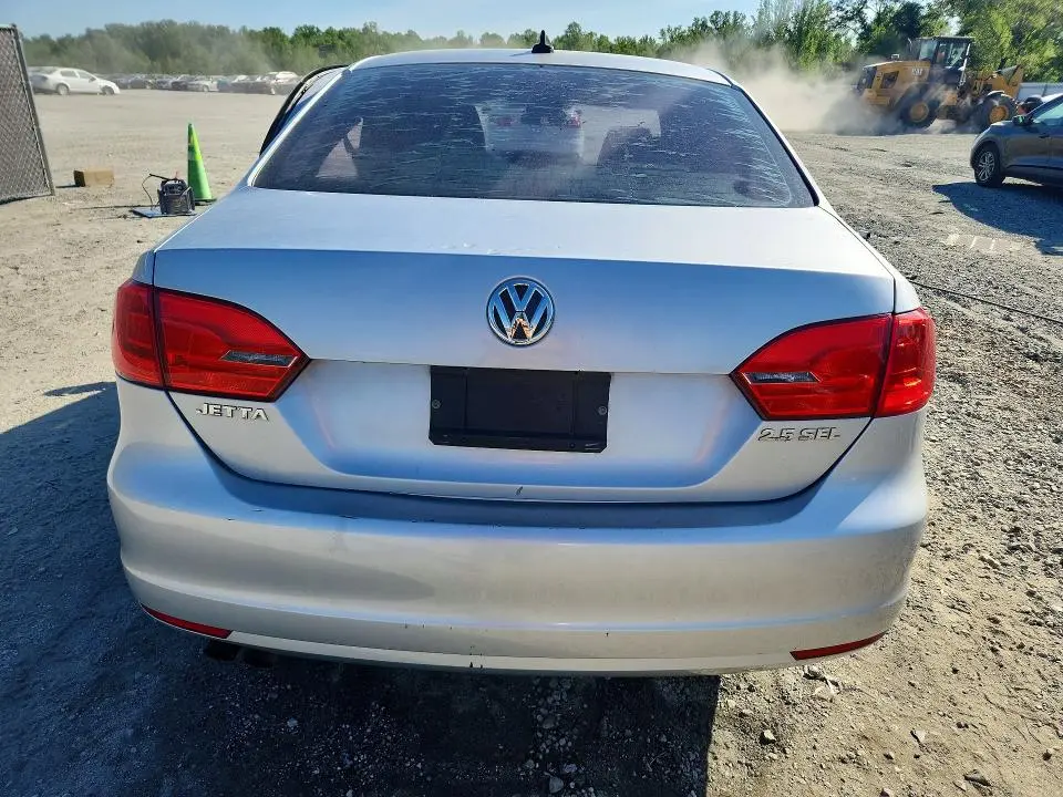 2011 VOLKSWAGEN JETTA SEL  