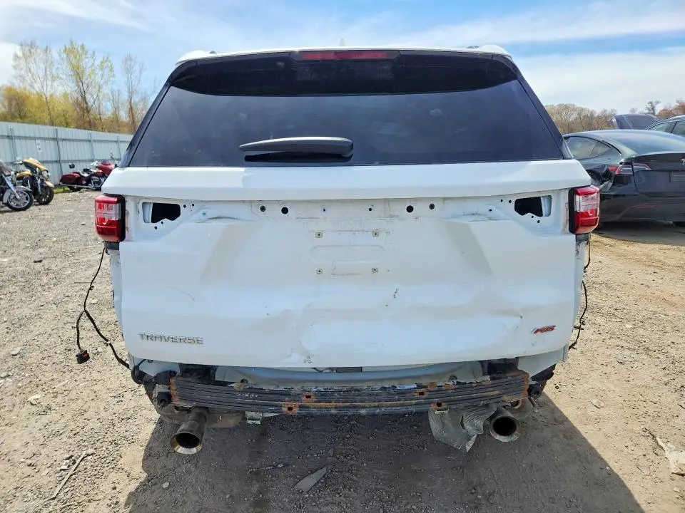 2018 CHEVROLET TRAVERSE RS  