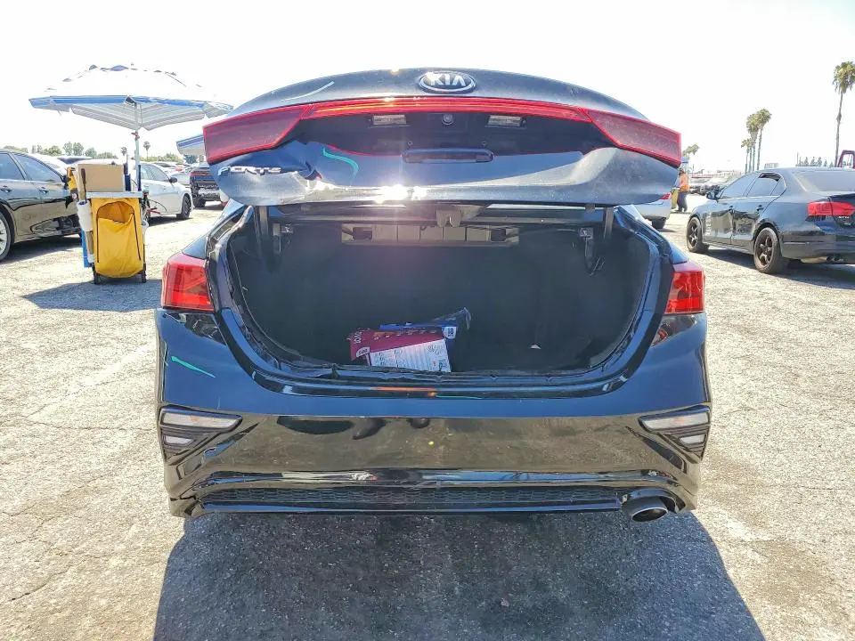 2020 KIA FORTE LXS  