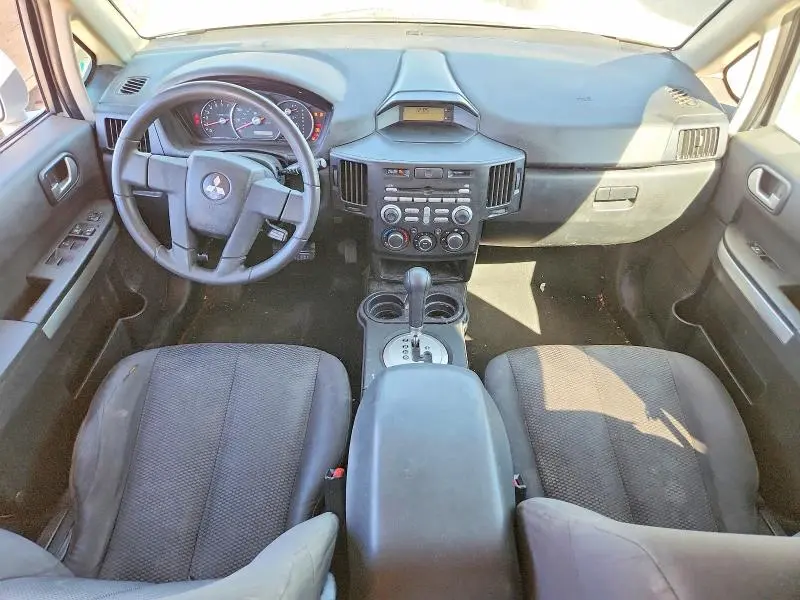 2011 MITSUBISHI ENDEAVOR LS  