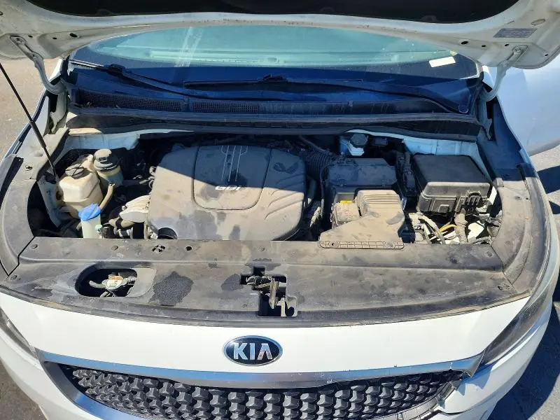 2017 KIA SEDONA LX  