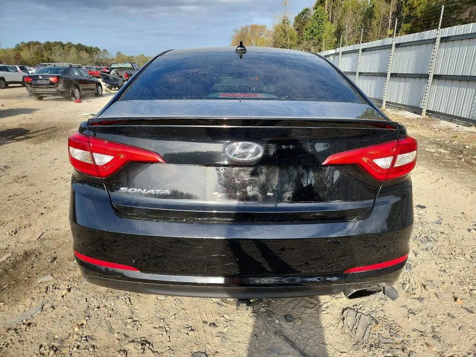 2016 HYUNDAI SONATA SE  