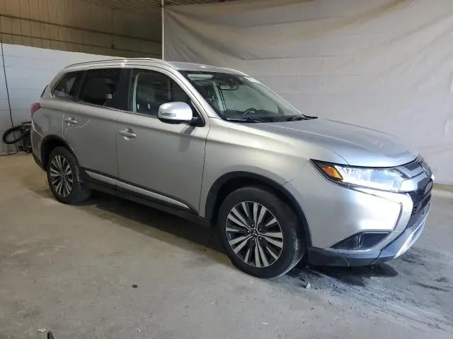 2020 MITSUBISHI OUTLANDER SE  