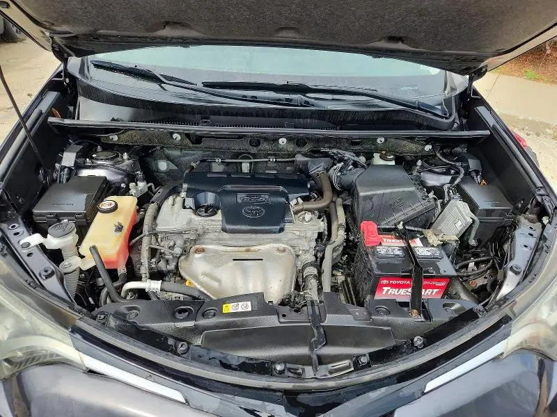 2018 TOYOTA RAV4 XLE  