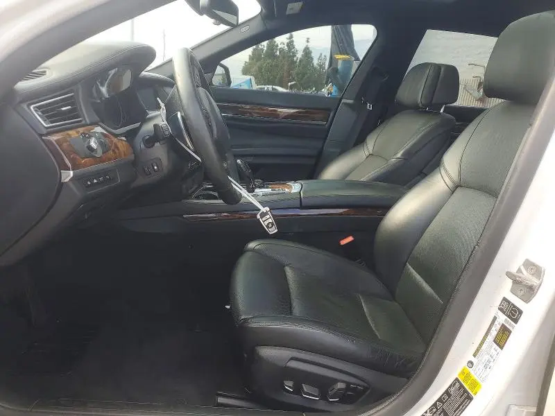 2014 BMW 750 LXI  