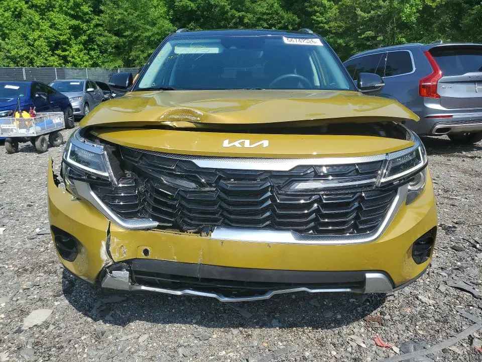 2024 KIA SELTOS S  