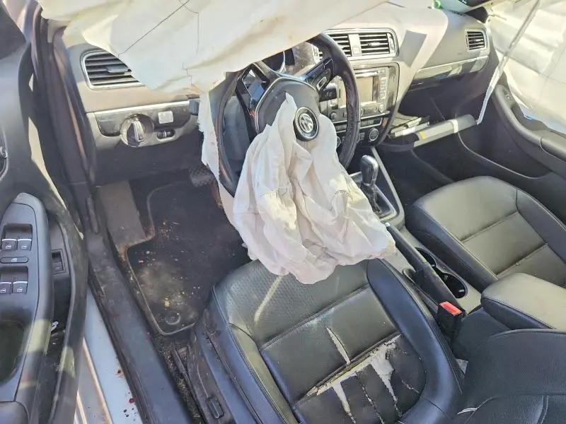 2015 VOLKSWAGEN JETTA TDI  