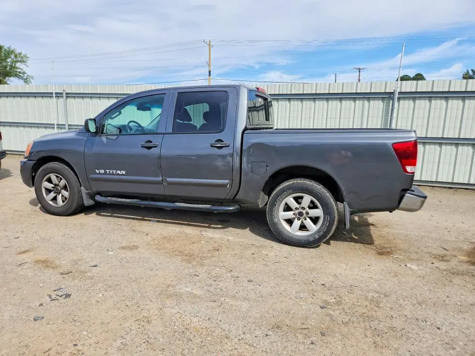 2012 NISSAN TITAN SV  