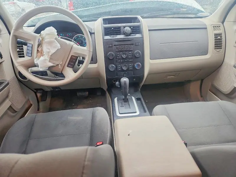 2011 FORD ESCAPE XLS  
