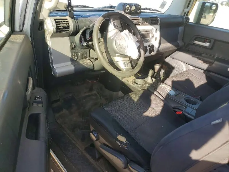 2012 TOYOTA FJ CRUISER BASE  