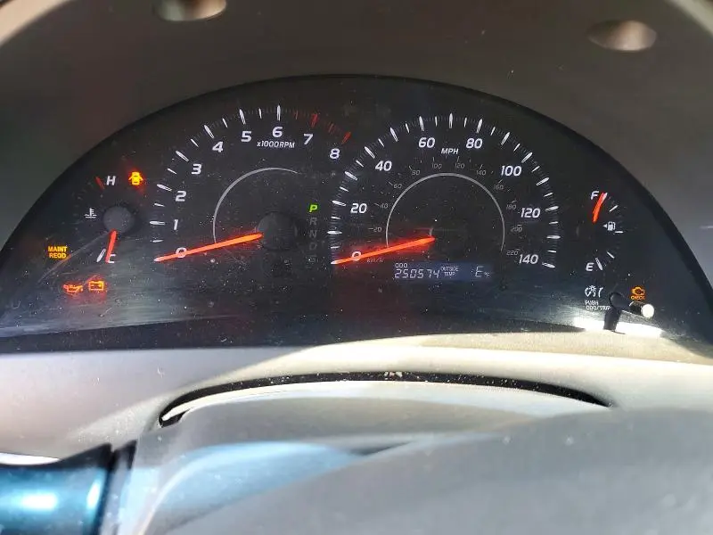 2010 TOYOTA CAMRY LE  