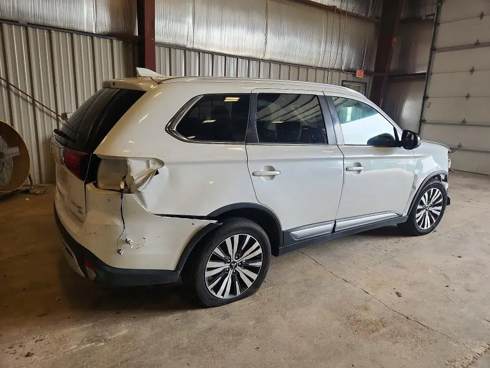 2019 MITSUBISHI OUTLANDER SE  