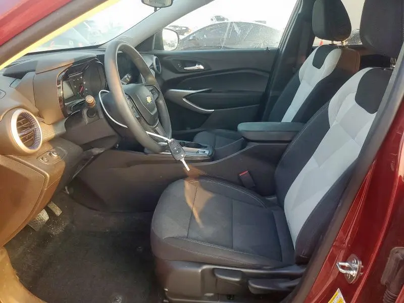 2024 CHEVROLET TRAX LS