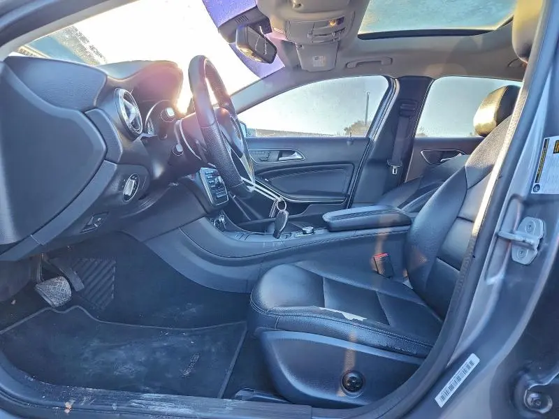 2015 MERCEDES-BENZ GLA 250  