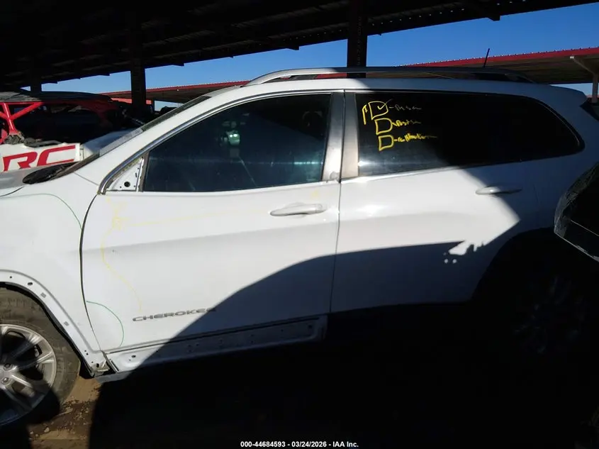 2019 JEEP CHEROKEE LATITUDE FWD