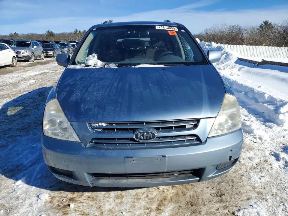 2010 KIA SEDONA LX  