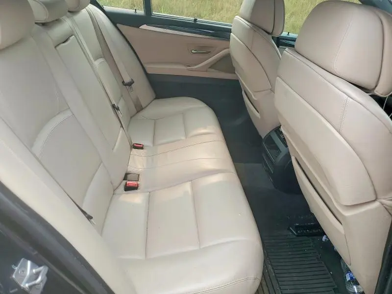 2011 BMW 550 XI  