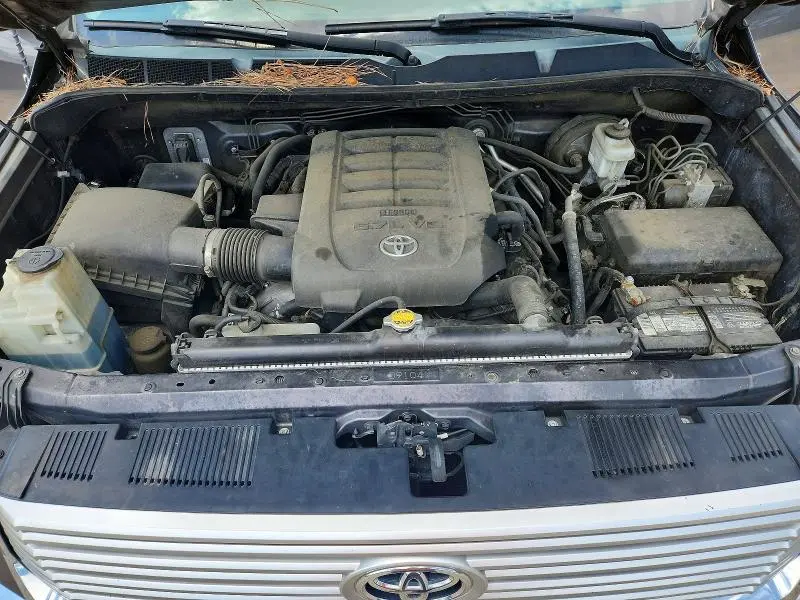 2014 TOYOTA TUNDRA CREWMAX LIMITED  