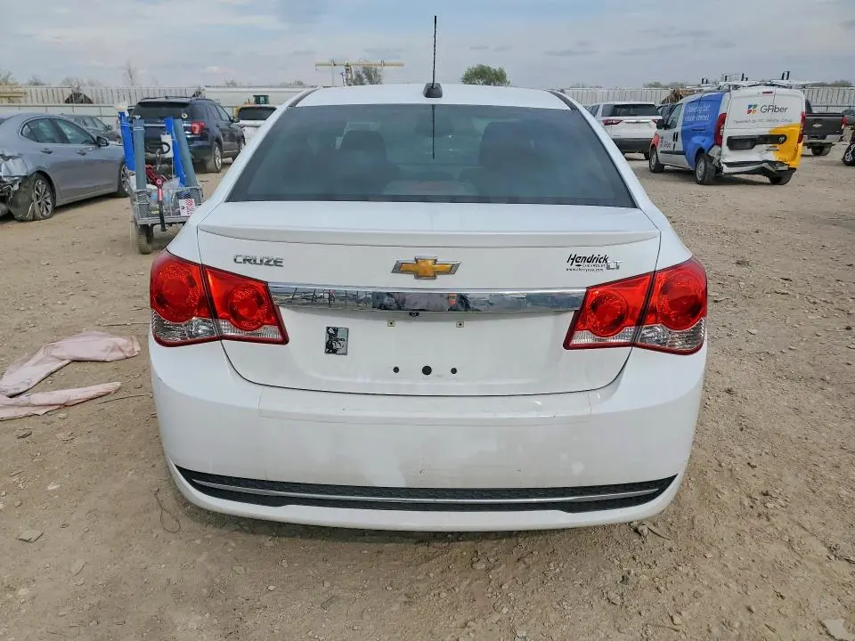2015 CHEVROLET CRUZE LT  