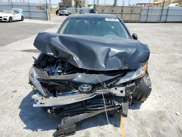 2024 TOYOTA CAMRY XLE  