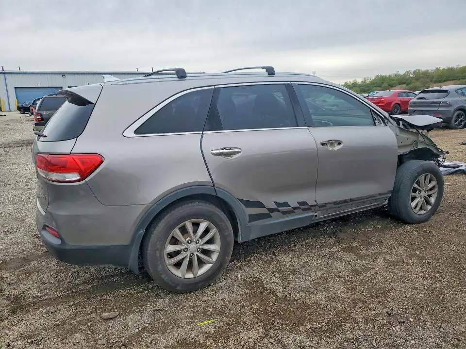 2016 KIA SORENTO LX  