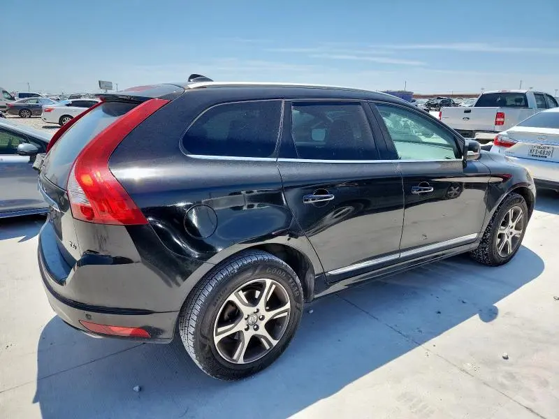2015 VOLVO XC60 T6 PREMIER  