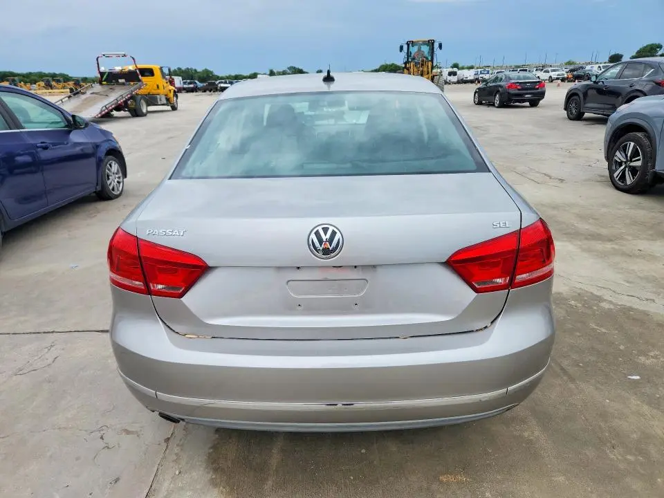 2013 VOLKSWAGEN PASSAT SEL  