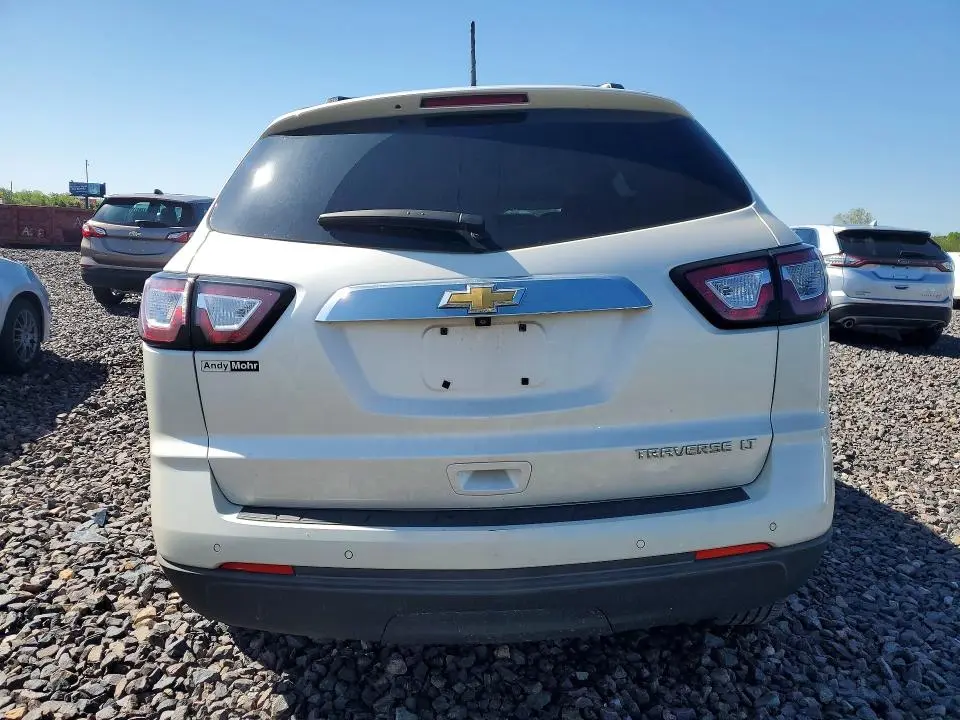 2014 CHEVROLET TRAVERSE LT  