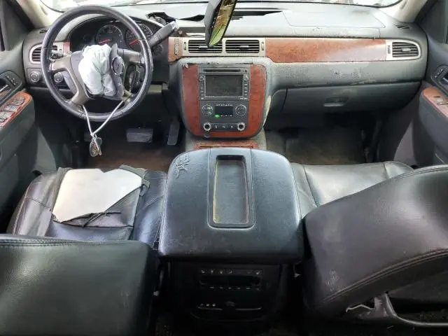 2011 CHEVROLET SUBURBAN K1500 LTZ  