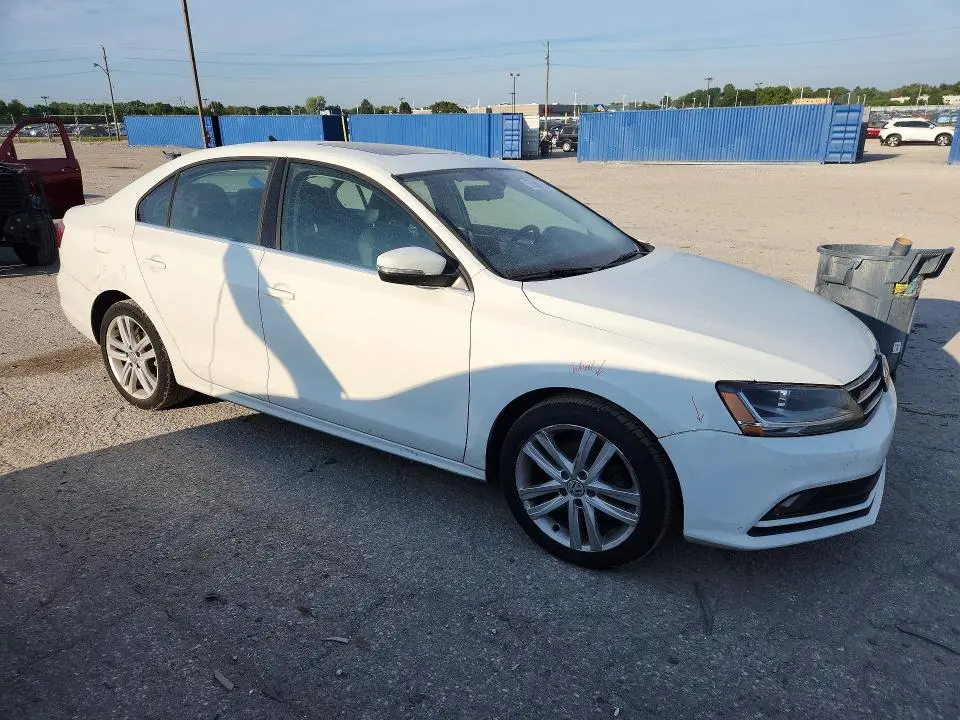 2017 VOLKSWAGEN JETTA SEL  